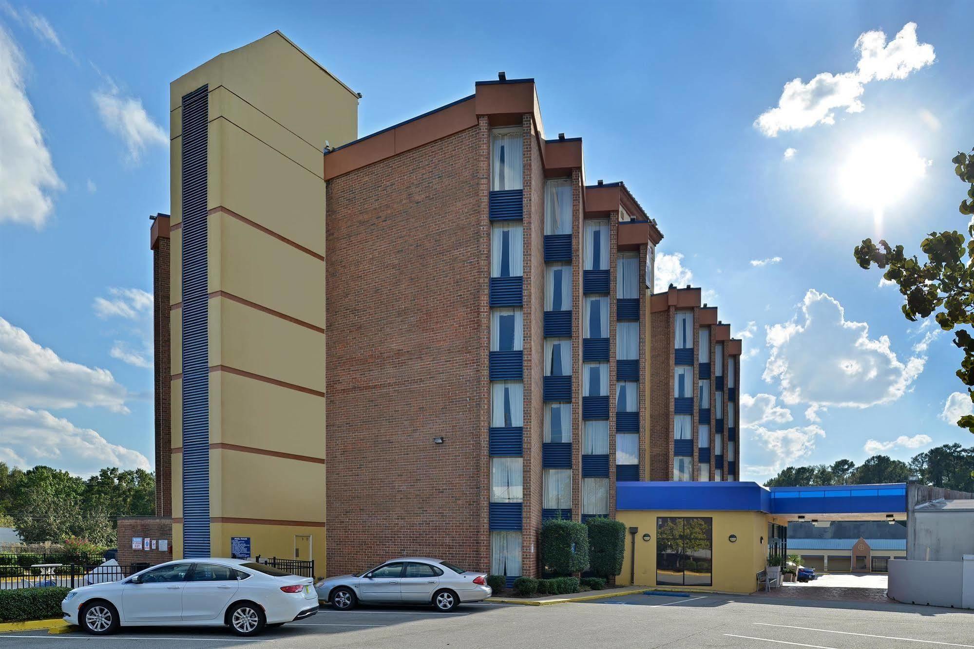 Red Roof Inn & Suites Macon Eksteriør bilde