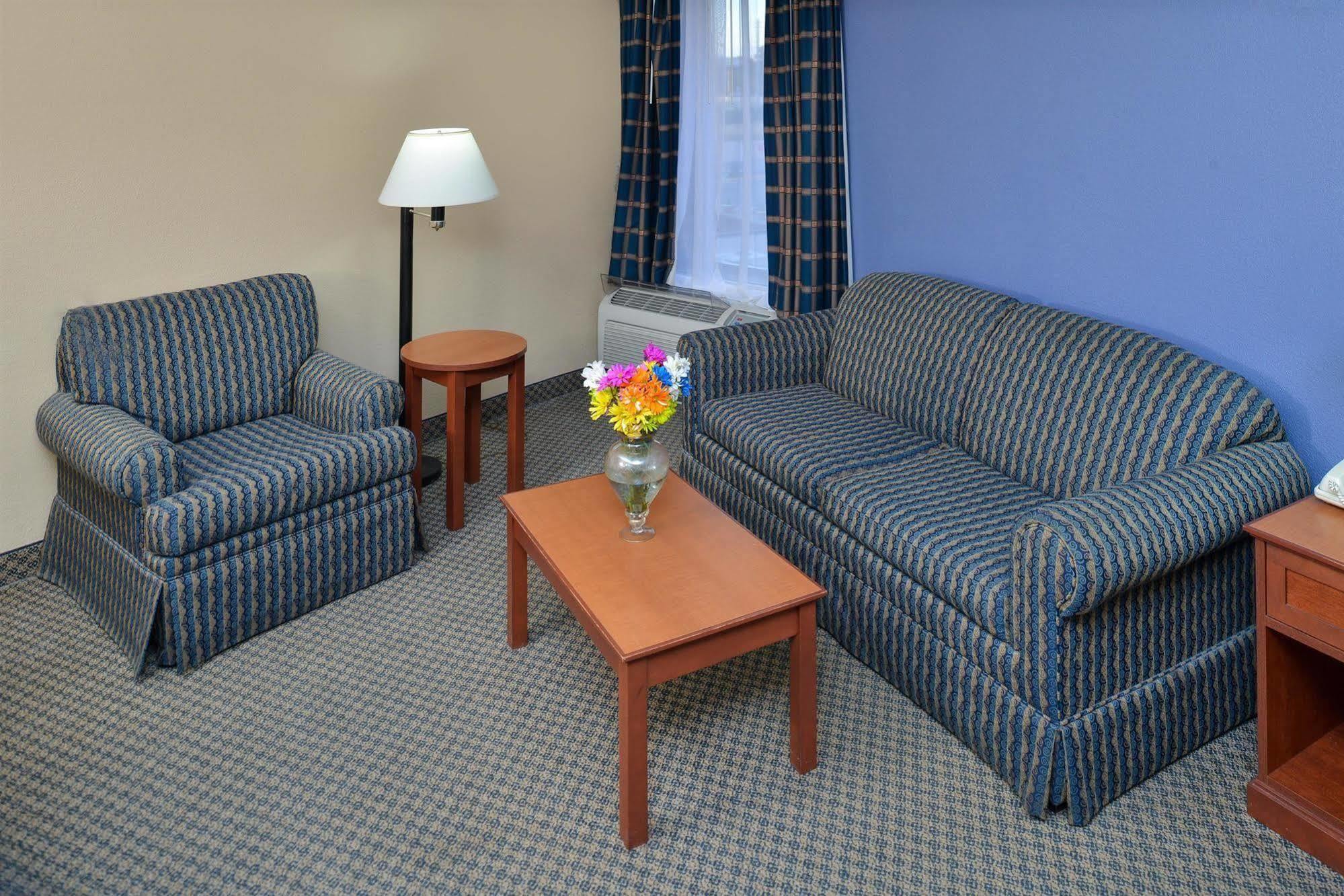 Red Roof Inn & Suites Macon Eksteriør bilde